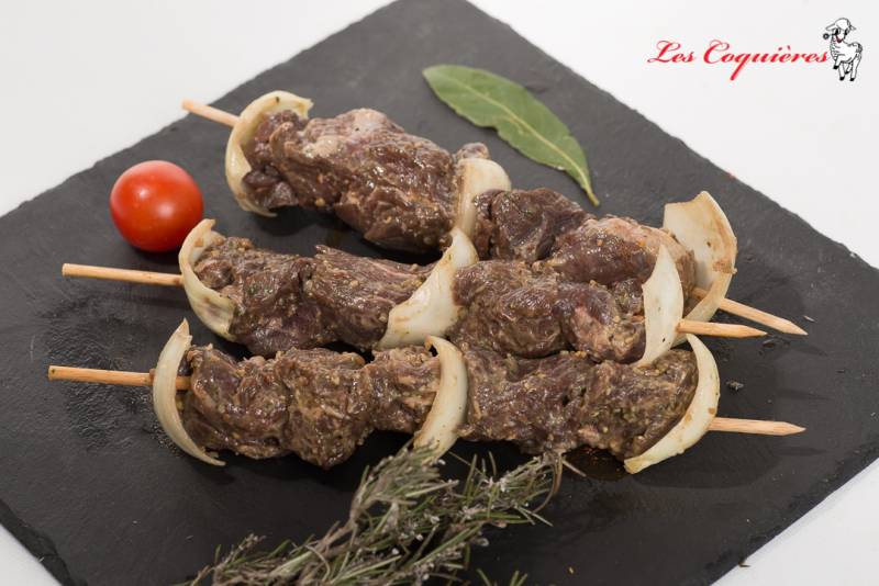 BROCHETTES D'ONGLETS DE BŒUF AU 3 POIVRES